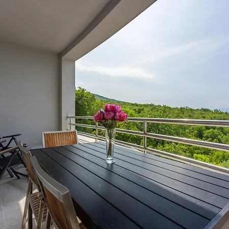 Andrea & Sander Apartman